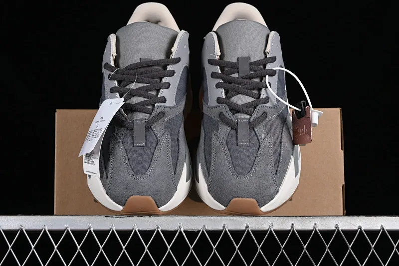 All Categories Ad Yeezy Coconut Series G Version Ad Yeezy Boost 700 "Magnet" FV9922 Kanye Coconut 700 3M Reflective Running Shoes